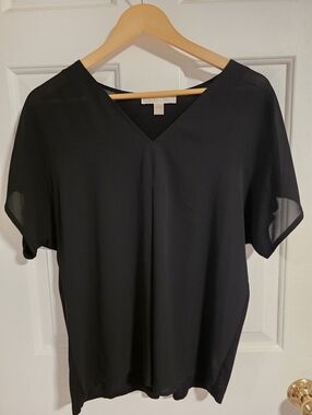 MICHAEL KORS Top Womens M Medium Black Short Sleeve VNeck Flowing Stretch Blouse